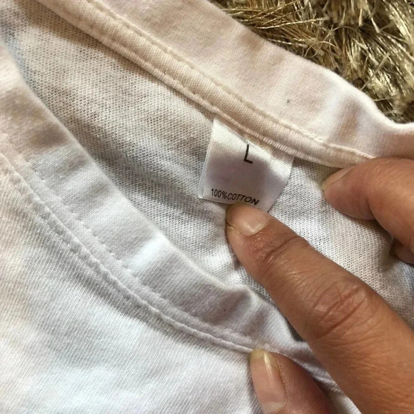 graphic tees men size L - Picture 3 of 4